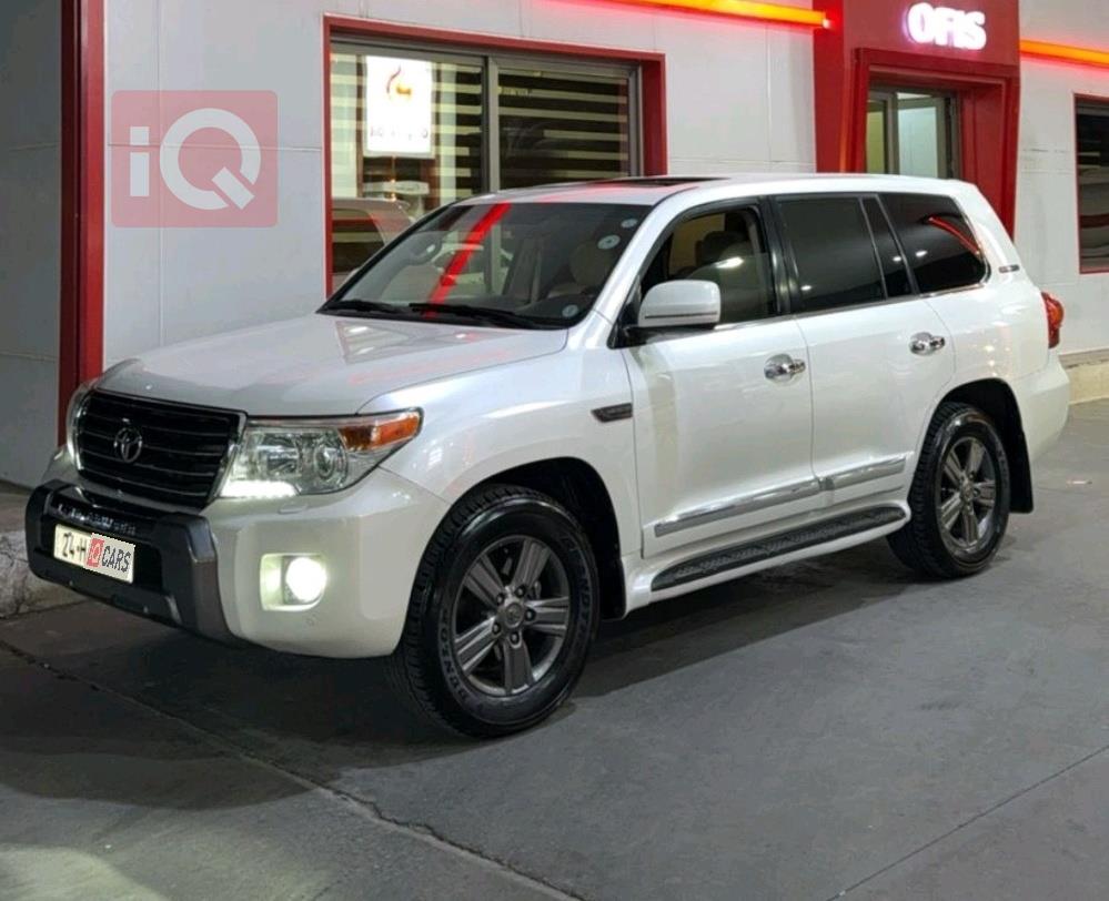 تويوتا لاندكروزر